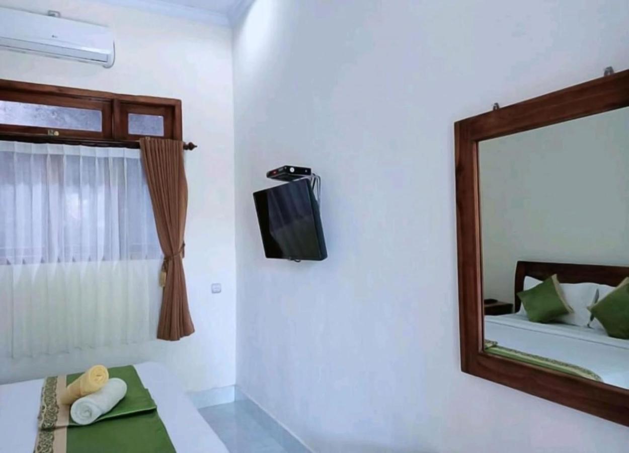 Green Palace Homestay Batununggul Екстериор снимка