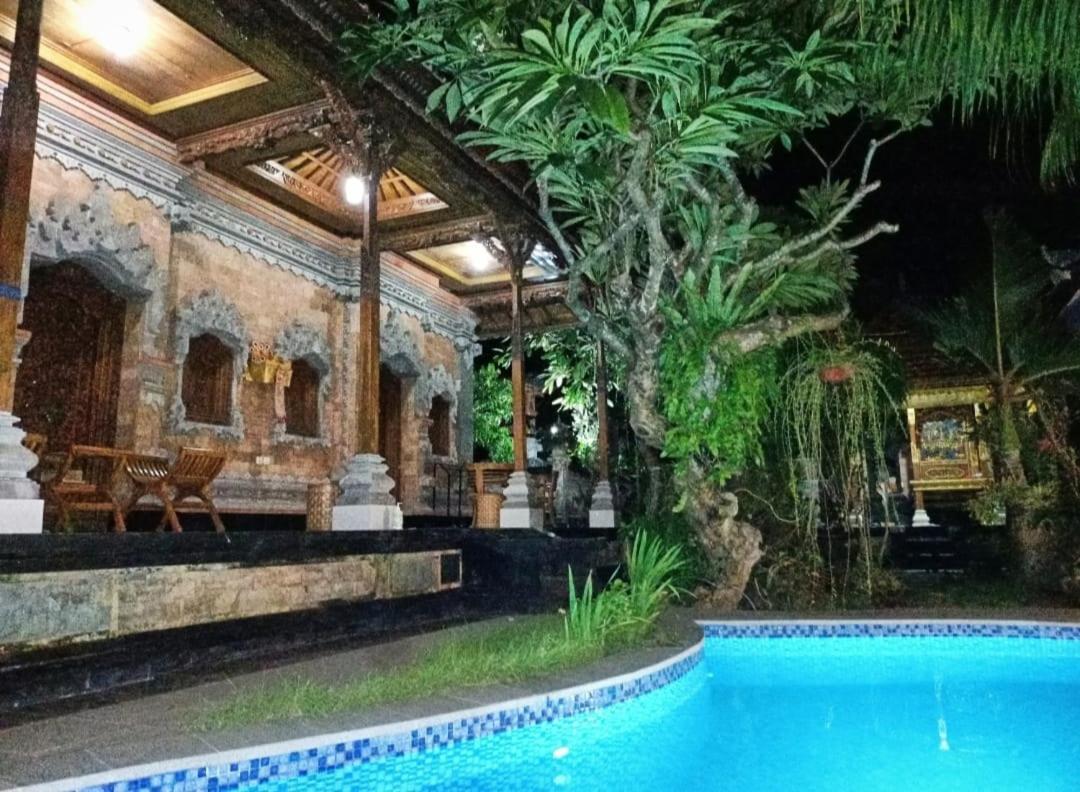 Green Palace Homestay Batununggul Екстериор снимка