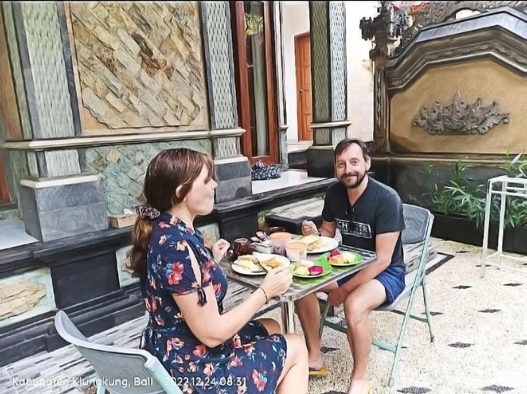 Green Palace Homestay Batununggul Екстериор снимка