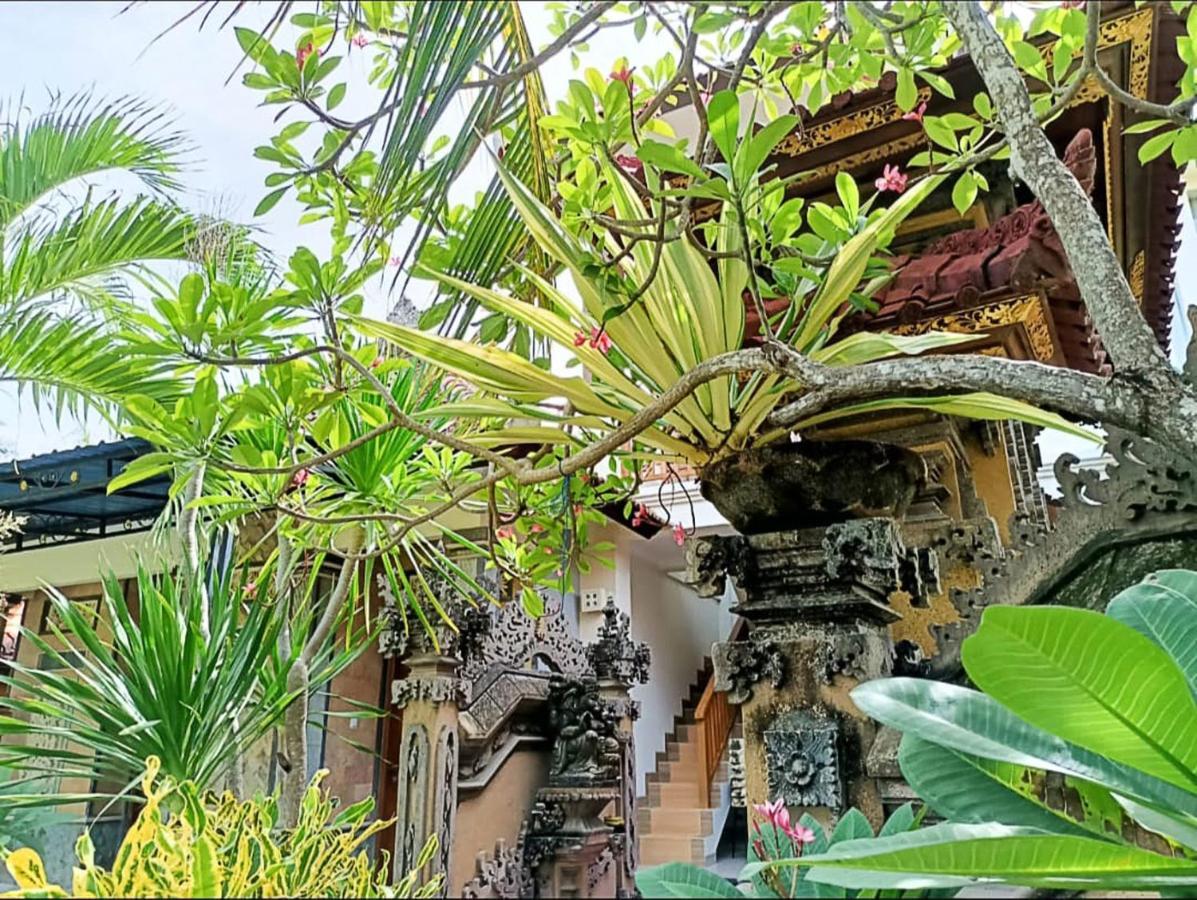 Green Palace Homestay Batununggul Екстериор снимка
