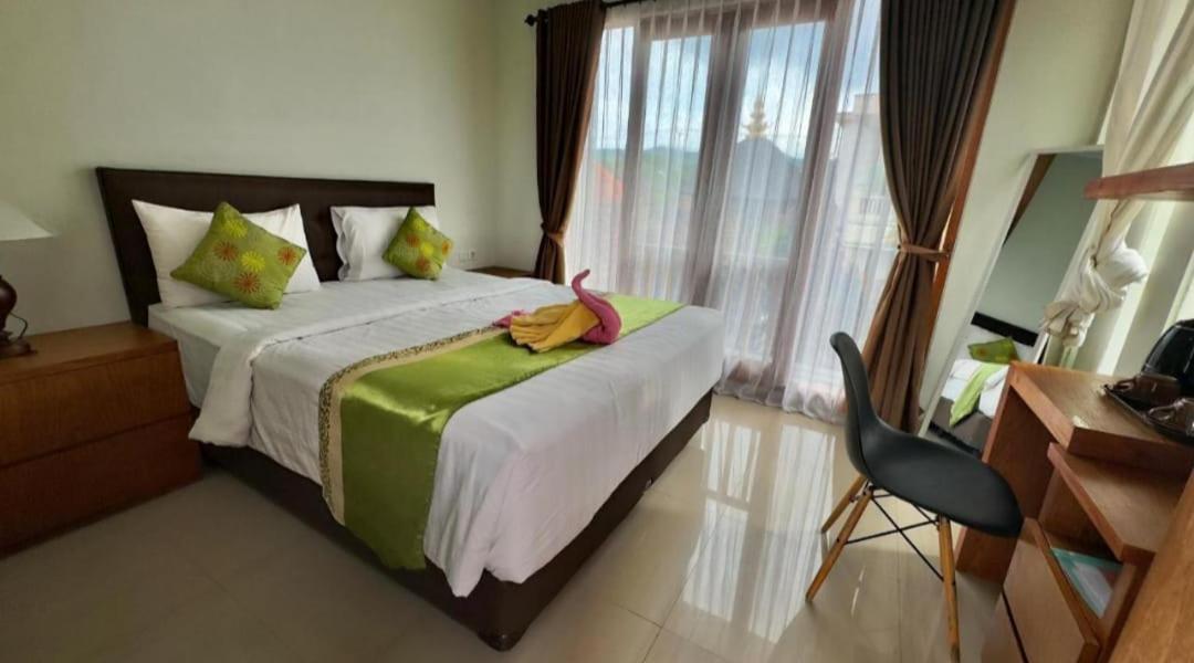 Green Palace Homestay Batununggul Екстериор снимка