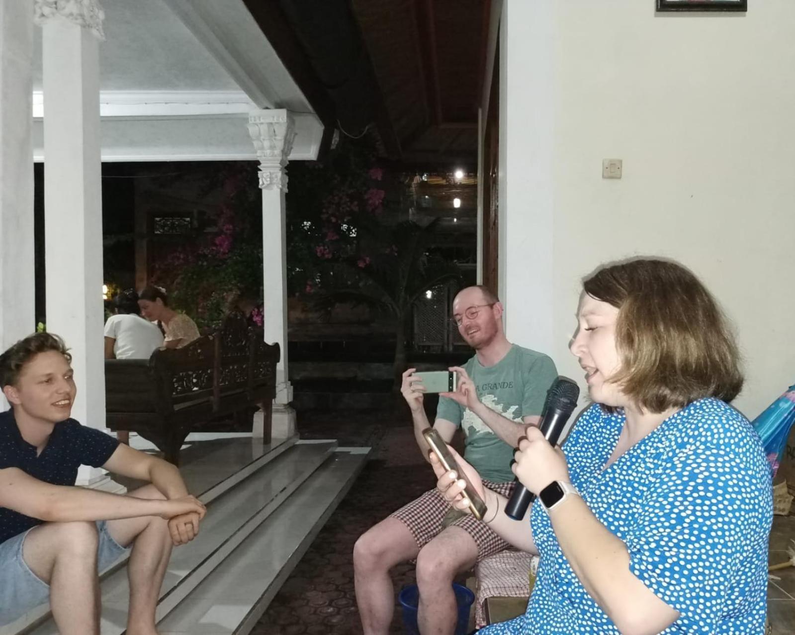 Green Palace Homestay Batununggul Екстериор снимка